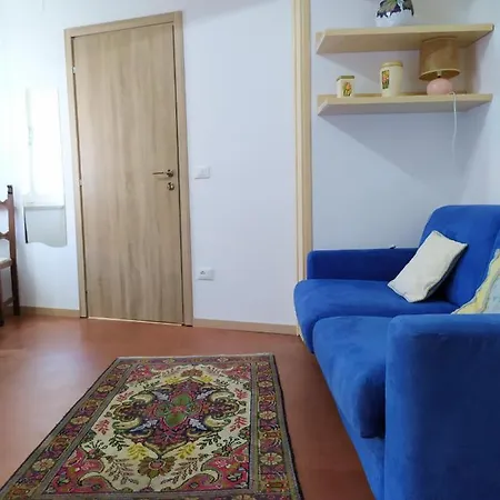 Casa Di Debora 3* بيرودجا